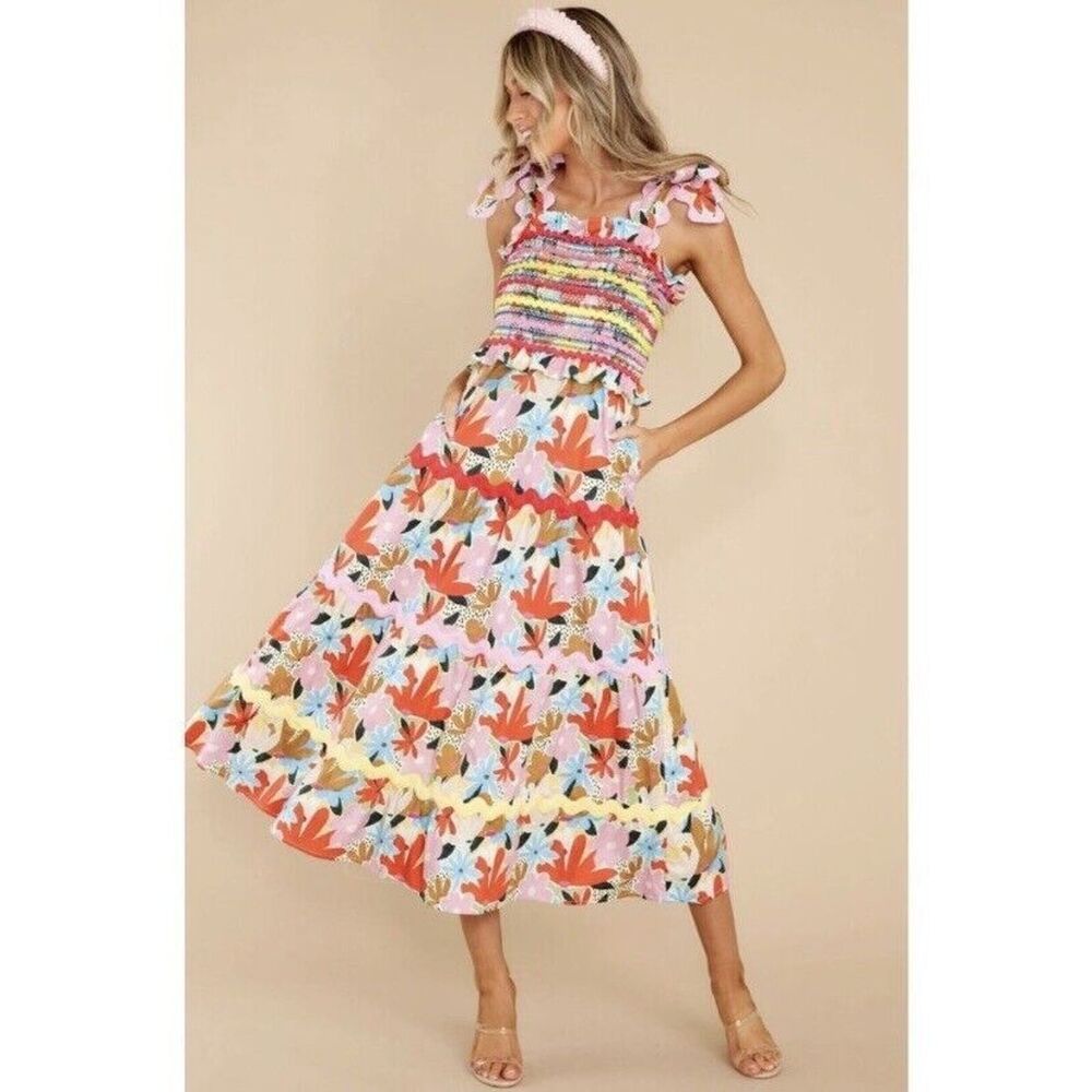 CeliaB Nilsa Smocked Floral Midi Dress Size Small